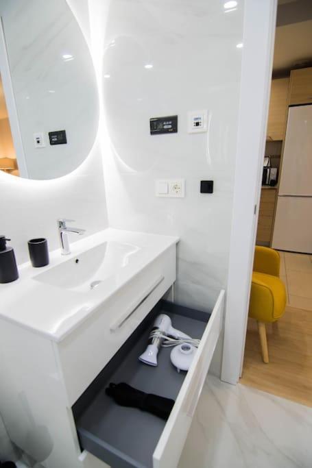 Luxury & Cosy City Center-Wifi مالقة المظهر الخارجي الصورة